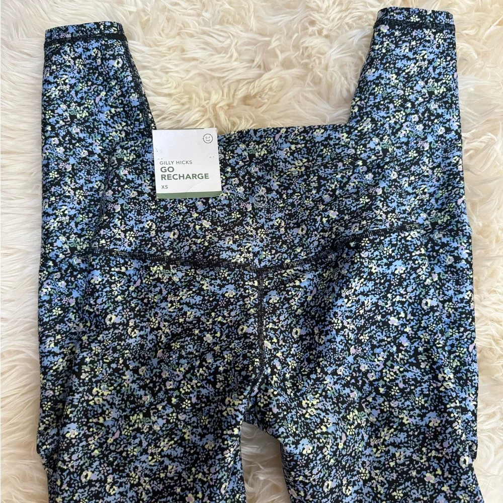 Gilly hicks new XS leggings - Picture 3 of 5